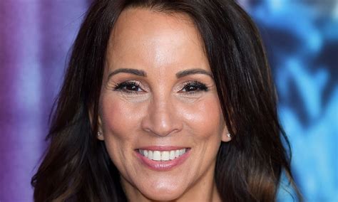Loose Womens Andrea Mclean Sends Powerful Body Positivity Message Hello