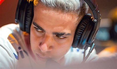 Um torneio amador de futsal, na cidade de arraial (distante 543 km de parnaíba). Jogador da Vivo Keyd morre em acidente de carro - eSports 360