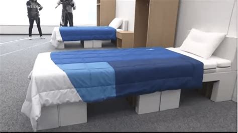 El sexo no será problema para las camas de cartón de Tokio