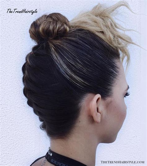 Continue crossing and tightening each section until you have completed the braid down the center of. Braided Updo with Curls - 20 Cute Upside-Down French Braid ...