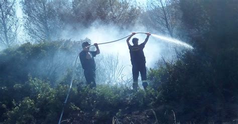 Εκκενώνονται προληπτικά οι οικισμοί ρέματα και ατένι, ενώ σε ετοιμότητα παραμένει και ο οικισμός άρνη. Πισσώνας: Μαίνεται η πυρκαγιά, αλλά δεν απειλεί σπίτια - Δείτε Εικόνες! | EviaZoom.gr - Εύβοια News