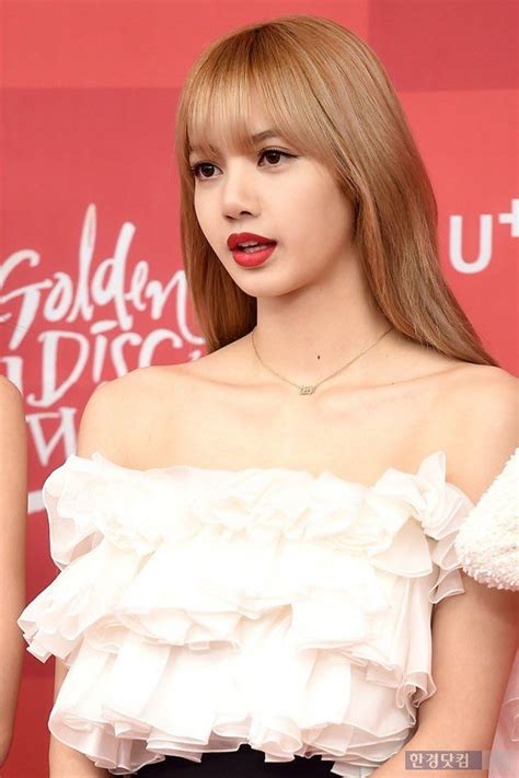The jtbc network broadcast the show from the gocheok sky dome in seoul. 190105 33rd Golden Disc Awards #LISA