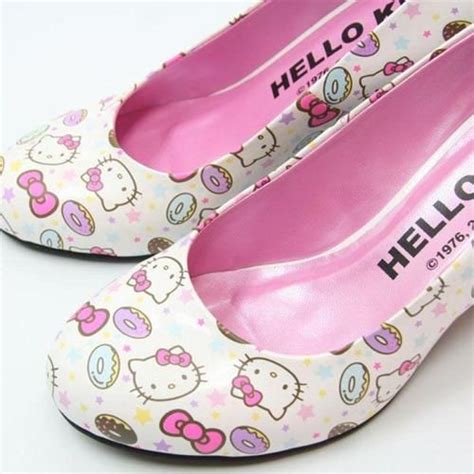I Love Hello Kitty And I Love Shoes So These Are Perfect Hello Kitty High Heels Pumps