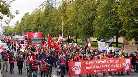 Klasse Gegen Klasse - Lehrer:innenstreik: Jetzt muss die GEW Berlin