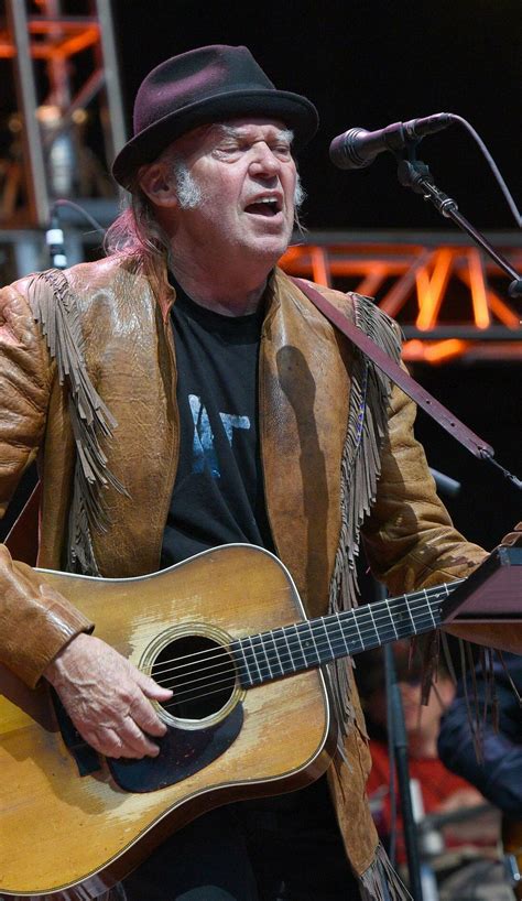 Neil Young Concert Tickets 2023 Tour Dates And Locations Seatgeek