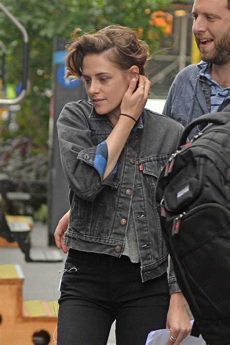 Kristen Stewart On The Set Of Woody Allen New Movie In New York 0921