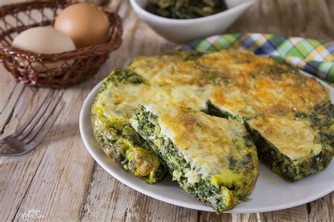 Tortino di verdure miste al forno. Tortino bietole e formaggio al forno | Ricette, Cibi e ...