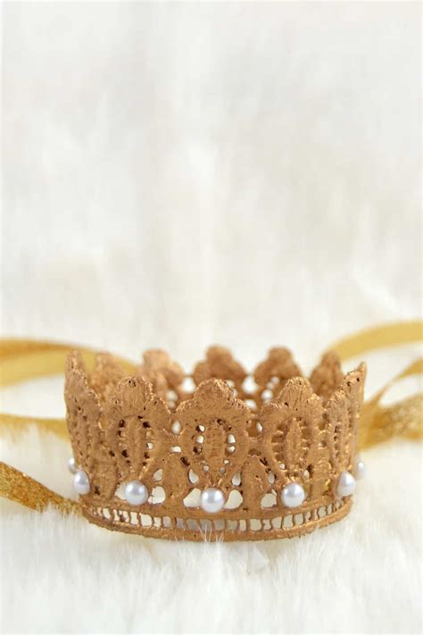 38 Diy Crowns And Tiaras Class Things Up