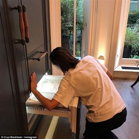 Victoria Beckham Playfully Teases Hubby David Beckham Daily Mail Online
