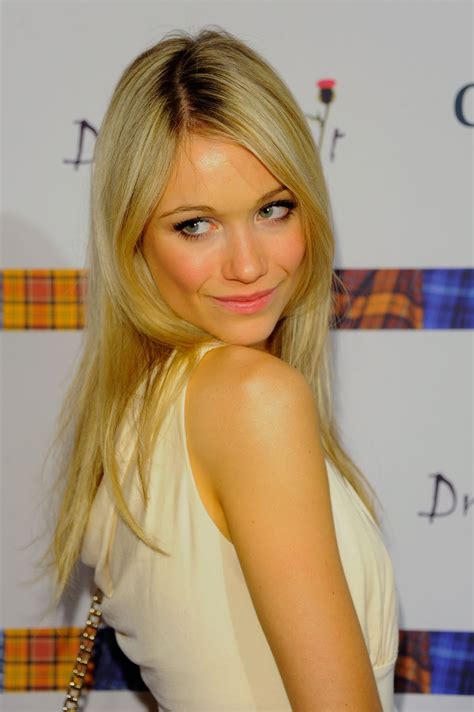 Katrina Bowden Summary Film Actresses