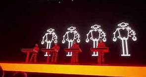 Kraftwerk - The Robots (live) Mexico City
