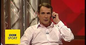 Alan Hansen's phone rings during Match of the Day - BBC Sport