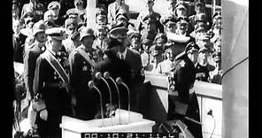 Il varo dell'incrociatore Eugenio di Savoia in presenza di Hitler e dell'ammiraglio Horthy, in