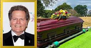 5 Minutes Ago / UNFORGETTABLE Death Of Patrick Wayne DIED After Many Years Of CANCER Treatment