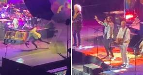 Ringo Starr se cae en el escenario durante un concierto en Nuevo México