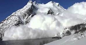 World's Biggest #Avalanche - 2 contrasting views