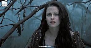 Snow White and the Huntsman: The Huntsman changes sides HD CLIP