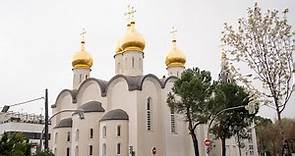 Ucranianos y rusos conviven en la catedral ortodoxa de Madrid