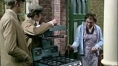 Monty Python - New Cooker Sketch