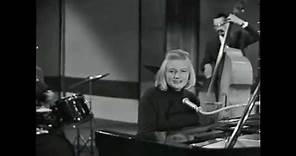 Blossom Dearie - I wish you love + Impro blues (Live french TV 1965)