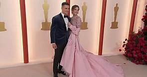 Allison Williams and fiancé Alexander Dreymon at 2023 Oscars