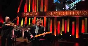 Joe Diffie performs George Jones' White Lightning Live at the Grand Ole Opry