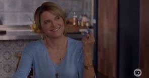 Lucy Lawless in "My life is murder"