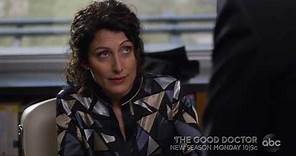 "The Good Doctor" 2x01: Lisa Edelstein First Scene