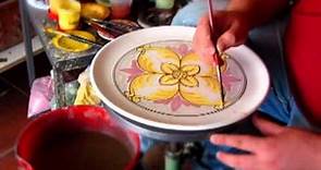 decorazione ceramica - decorazione di un piatto