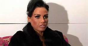 Katie Price defends Peter after tearful interview