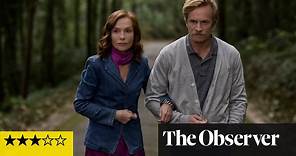 Frankie review – trouble in a Portuguese paradise with Isabelle Huppert