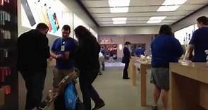 At Apple Store Briarwood Mall, Ann Arbor MI