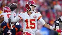 Patrick Mahomes' best throws from 352-yard game | Week 14