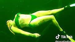 💚👌 #freediver #freediving #underwater #spooky | Free Diving