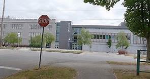 Kitsilano Secondary School - Walking around Vancouver BC Canada. High school in posh area