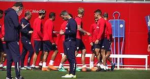 Sevilla FC - Sébastien Corchia ya es uno más del grupo en...