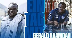 Gerald Asamoah und der Alltag im Trainingslager | Ein Tag mit | FC Schalke 04