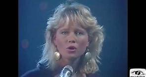 Mike Oldfield & Anita Hegerland- Moonlight Shadow (TV Suecia, 27 Marzo 1986)