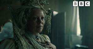 First glimpse of Olivia Colman as Miss Havisham 👀😱 Great Expectations - BBC