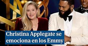 Christina Applegate se emociona tras una larga ovación de los asistentes de los Emmy