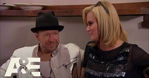 Wahlburgers: Paul Makes Clams for Donnie and the Band (Season 2, Episode 4) | A&E