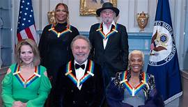 Empfang im Weißen Haus: Billy Crystal und Queen Latifah erhalten Auszeichnung für Lebenswerk