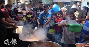 加沙一隅．短片：加沙巴人排長龍領救濟食物　撿地上麵粉烤麵包 (14:45) - 20231114 - 熱點