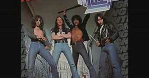 Thin Lizzy - Fighting My Way Back