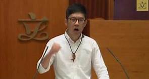 Incoming lawmaker Nathan Law clashes with LegCo secretary general Kenneth Chen at LegCo oath taking