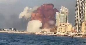 最新消息 ! #貝魯特 發生大規模爆炸衝擊波 ! Massive Explosion shockwave in #Beirut !