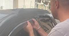 Installazione deflettori pioggia auto nelle sedi... - Rai.Car. accessori ricambi auto moto prodotti per autolavaggio