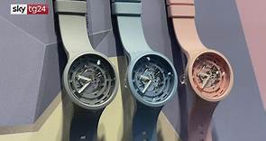 Swatch presenta la sua nuova collezione: ecco gli orologi in bioceramica