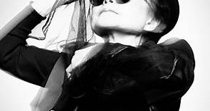 Yoko Ono, Plastic Ono Band - Take Me To The Land Of Hell