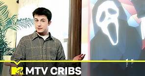 Dylan Minnette Tours “Scream” House 😱 MTV Cribs